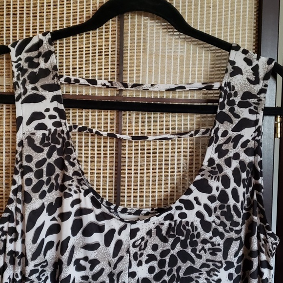 Summer Maxi Sleeveless Black,White and Khaki Leopard Style Dress - Picture 3 of 8